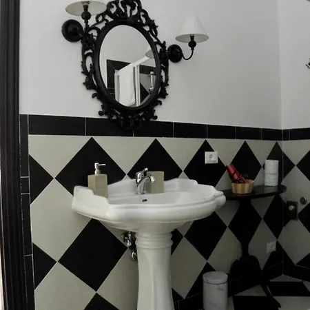 בית הארחה Trainspot 3*