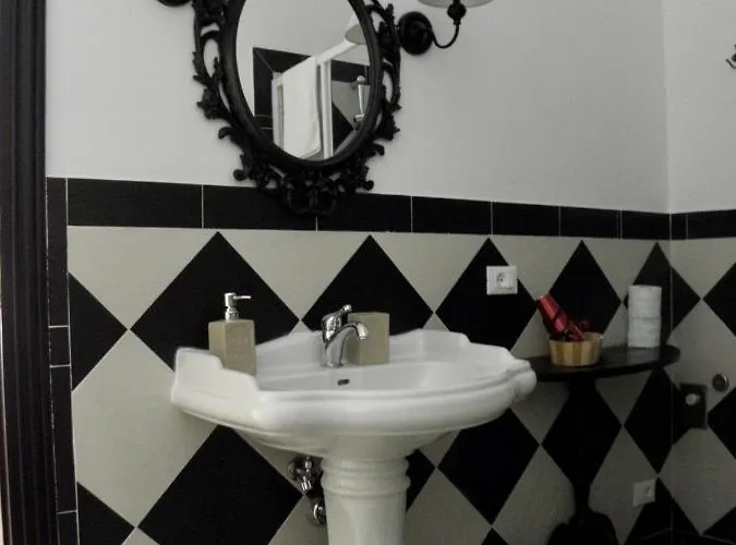 Гостьовий будинок Trainspot 3*