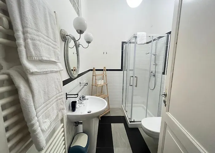 Pensión Trainspot 3*